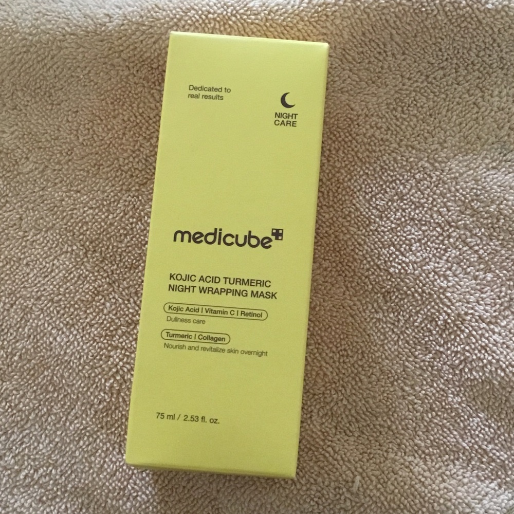 Kojic Acid Turmeric Night Wrapping Mask - Yellow